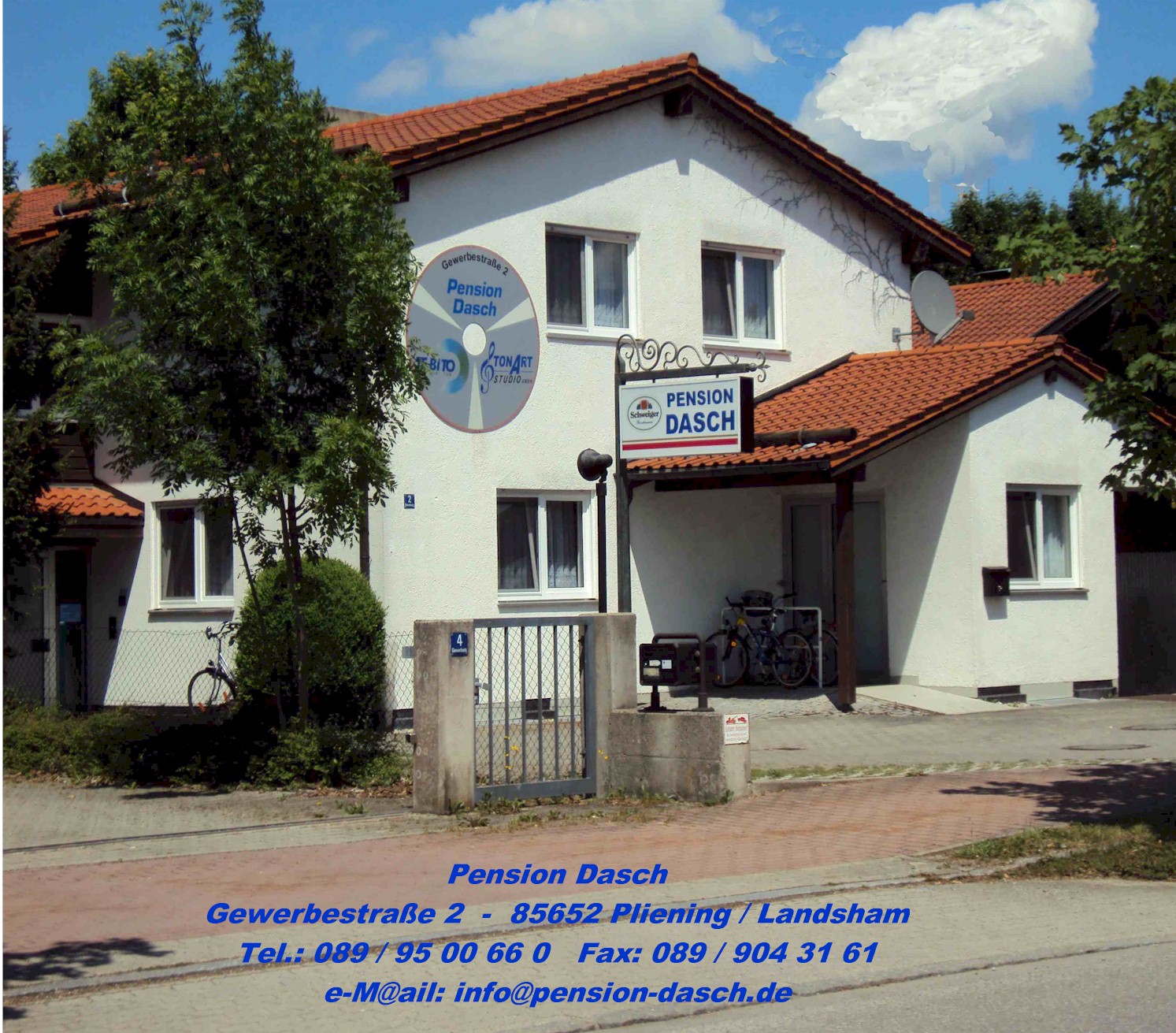 Haus3.jpg (544555 Byte)